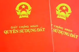 UBND xã tự in và cấp sổ đỏ cho tiểu thương