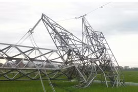 Kiểm tra toàn diện hệ thống đường dây 500kV đổ sập cột truyền tải