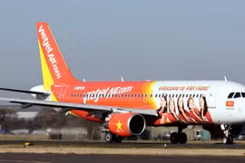 Khách tố tiếp viên trưởng Vietjet Air lạm quyền buộc khách rời máy bay