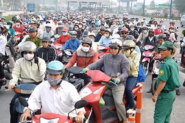 Cục Đăng kiểm: 'Phí kiểm định không chồng phí môi trường'