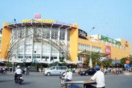 Tỉ phú Phạm Nhật Vượng thâu tóm toàn bộ hệ thống siêu thị Maximark
