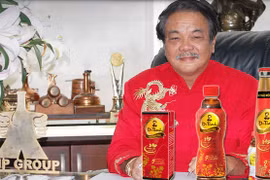Ông Trần Quí Thanh là doanh nhân Việt hiếm hoi dùng hình ảnh của cá nhân làm thương hiệu sản phẩm.