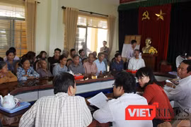 Chiều 22/4, UBND quận Ngũ Hành Sơn, Trung tâm Phát triển quỹ đất Đà Nẵng đã mời các hộ dân thôn Mân Quang 1 (phường Hòa Quý, quận Ngũ Hành Sơn, Đà Nẵng) đến trụ sở UBND phường để xin lỗi.