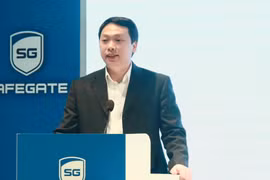 Thứ trưởng Nguyễn Huy Dũng khẳng định nhu cầu quản lý con em truy cập Internet an toàn của mỗi gia đình Việt Nam.