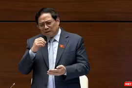 Thủ tướng Phạm Minh Chính trong phiên trả lời chất vấn chiều 5/11.
