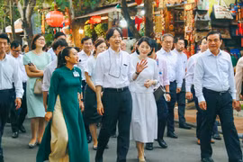 Hoàng Thái tử Nhật Bản thăm phố cổ Hội An
