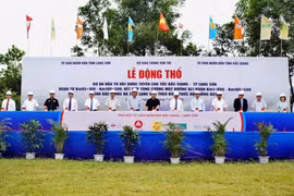 Lễ động thổ dự án BOT cao tốc Bắc Giang - Lạng Sơn. (Ảnh: Tạp chí Giao thông vận tải)