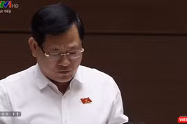 Đại biểu Quốc hội Nguyễn Hữu Cầu, Giám đốc Công an tỉnh Nghệ An. (Ảnh chụp màn hình)