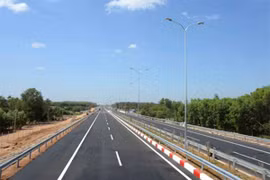Tính toán lại quy mô đầu tư dự án đường cao tốc Mỹ Thuận - Cần Thơ