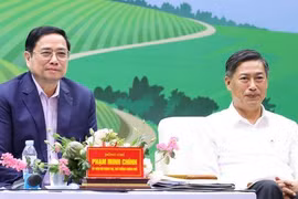 Thủ tướng Phạm Minh Chính và Bí thư Tỉnh ủy Sơn La Nguyễn Hữu Đông.