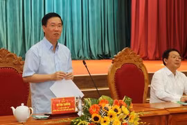 Thường trực Ban Bí thư Võ Văn Thưởng làm việc với Tỉnh ủy Bình Định về kết quả triển khai thực hiện Nghị quyết Đại hội XIII của Đảng và Nghị quyết Đại hội Đảng bộ tỉnh Bình Định lần thứ XX - Ảnh: TTXVN