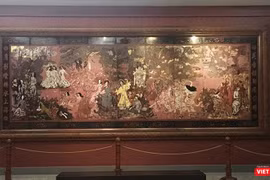 Bức tranh “Vườn xuân Trung Nam Bắc” của danh họa Nguyễn Gia Trí trước khi được "vệ sinh" 