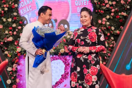 NSND Hồng Vân và Quyền Linh - ông mai bà mối mát tay cho nhiều cặp đôi 