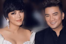 Lý Nhã Kỳ hội ngộ Đàm Vĩnh Hưng nhưng có ý tránh mặt Ngọc Trinh 