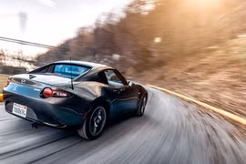 Động cơ mới của Mazda (Ảnh: roadandtrack.com)