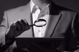 Thuê thám tử tư điều tra, theo dõi vốn là một dịch vụ hiệu quả và cần thiết, đặc biệt trong thời đại “loạn thông tin” như hiện nay.