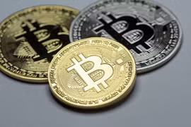 Đà tăng ấn tượng của Bitcoin kéo theo sự phục hồi của thị trường tiền số. Ảnh minh hoạ.