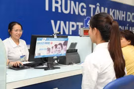 Thông tin thuê bao di động giờ đây phải bổ sung thêm “ảnh chụp người trực tiếp đến giao kết hợp đồng”. Ảnh: VinaPhone