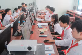 Đông đảo thí sinh tham gia cuộc thi “Vì an toàn giao thông Thủ đô trên internet”. Ảnh: Website cuộc thi.