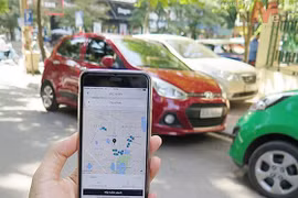 Các hãng taxi truyền thống cho rằng Grab và các hãng taxi công nghệ khác đang cạnh tranh thiếu lành mạnh, phá giá thị trường. Ảnh: Bộ Công thương