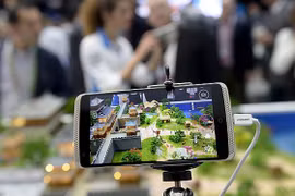 AR di động và nhiều công nghệ khác sẽ bước lên tầm cao mới khi mạng 5G phổ biến. Ảnh minh họa: Qualcomm.