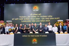 Ngân hàng cam kết đồng tài trợ 12.000 tỉ đồng cho đơn hàng sản xuất 2 triệu tấn lúa trong năm 2022 của Lộc Trời