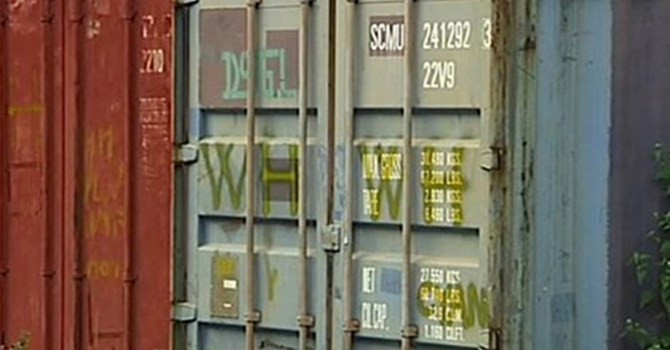 Số hóa chất “đểu” nhập về của Besra vẫn nằm chất đống suốt ba năm nay