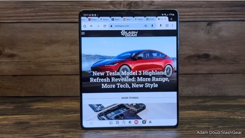 Smartphone gập 2.png