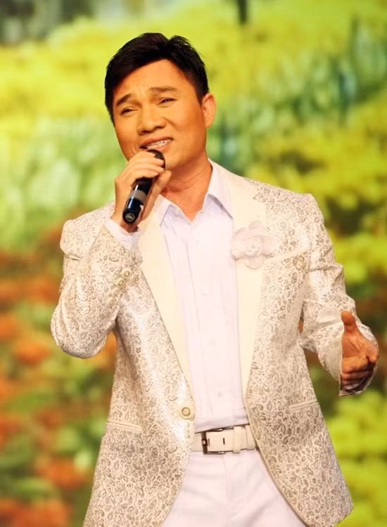 ca sĩ Quang Linh