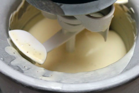 Thanh quấy của máy làm kem có thể trục trặc. Ảnh: Internet Thanh quấy của máy làm kem có thể trục trặc. Ảnh: Internet