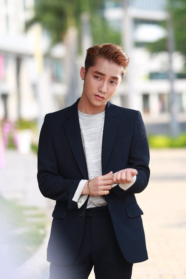 Những món “hàng nhái” khó tin của sao Việt ảnh 4