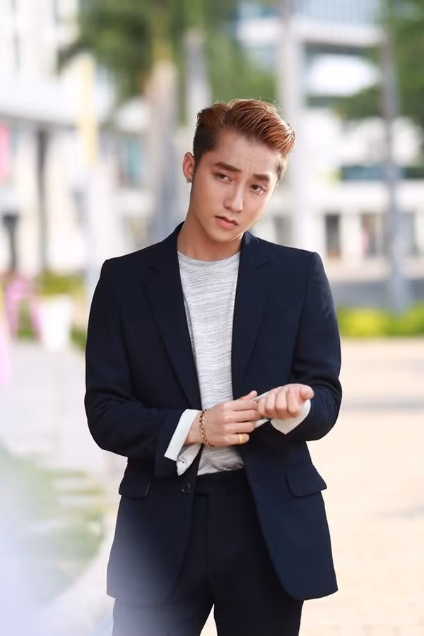 Những món “hàng nhái” khó tin của sao Việt ảnh 4