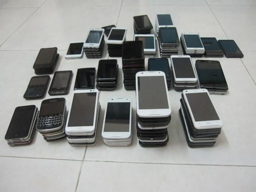 Mua điện thoại xách tay: Được gì và mất gì ảnh 2