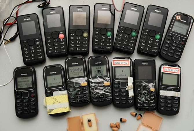 Công nghệ siêu quay bài trong kỳ thi đại học Trung Quốc ảnh 4