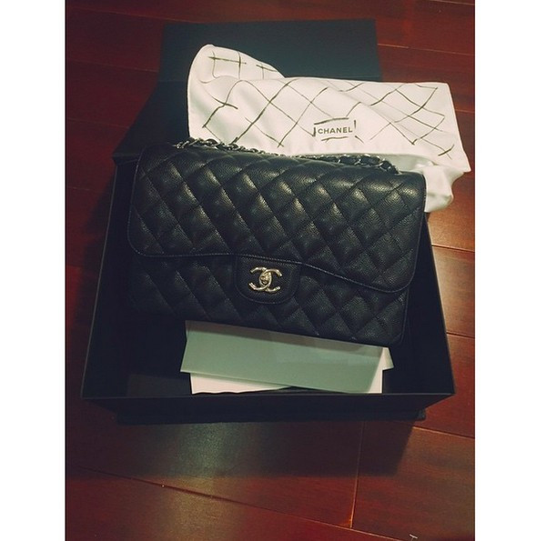 Hoa hậu - Á hậu Việt: Những tay chơi hàng hiệu kín tiếng ảnh 15 Hoa hậu - Á hậu Việt: Những tay chơi hàng hiệu kín tiếng ảnh 15