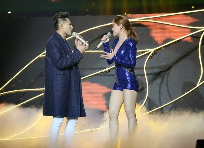 Giang Hồng Ngọc và Isaac có màn kết hợp ấn tượng trong đêm gala trao giải