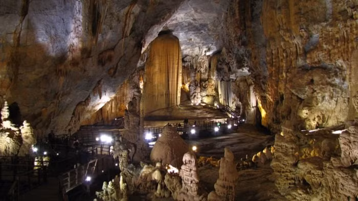 Vẻ đẹp kỳ thú bên trong hang Sơn Đoòng ảnh 3