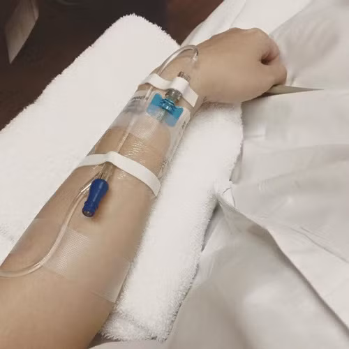 Mặt thật kinh hoàng của người nổi tiếng trên Facebook ảnh 1