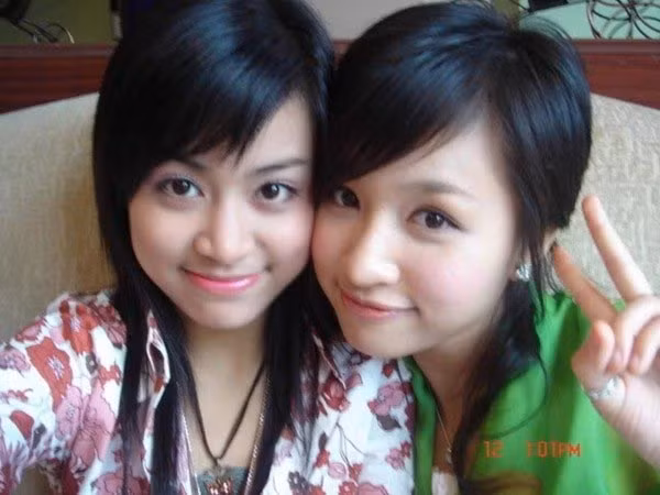 Vẻ đẹp nóng bỏng của 2 MC “Vui cùng Hugo” nổi tiếng một thời ảnh 1