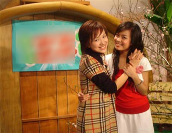 Vẻ đẹp nóng bỏng của 2 MC “Vui cùng Hugo” nổi tiếng một thời ảnh 3 Vẻ đẹp nóng bỏng của 2 MC “Vui cùng Hugo” nổi tiếng một thời ảnh 3