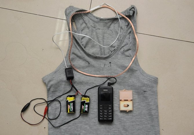 Công nghệ siêu quay bài trong kỳ thi đại học Trung Quốc ảnh 3