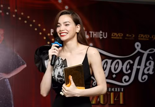 Hồ Ngọc Hà xuất hiện rạng rỡ sau scandal tình cảm với một đại gia