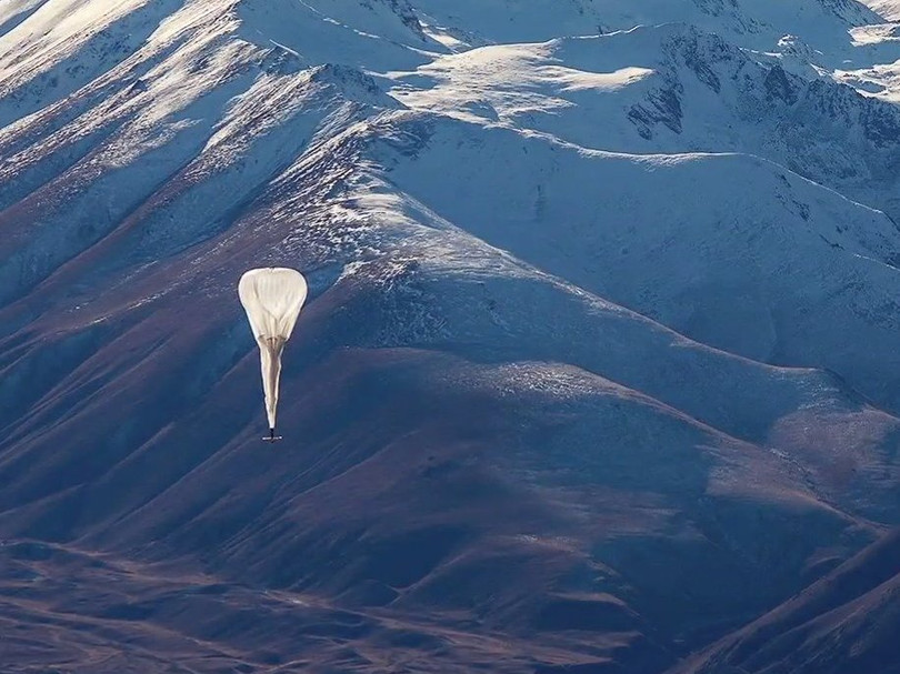 Google Loon là dự án đầy tham vọng nhằm giúp mọi người tại khu vực hẻo lánh được kết nối Internet nhờ sự trợ giúp của khí cầu heli. Loon được thử nghiệm tại New Zealand từ năm 2013.