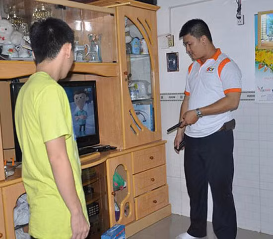 SCTV cũng tổ chức tiếp thị tới từng hộ dân ở TP.HCM. Ảnh: theo SCTV