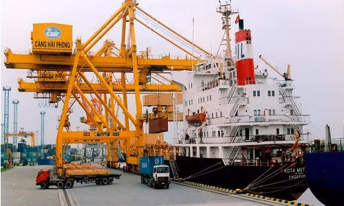 Công đoàn cảng Hải Phòng chi nghìn tỷ mua cổ phiếu?