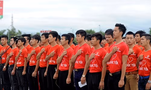 Quốc ca vang khắp Hà Nội