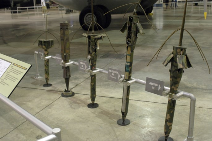 Hàng rào điện tử McNamara trong chiến tranh Việt Nam điều hành thế nào? ảnh 3 Hàng rào điện tử McNamara trong chiến tranh Việt Nam điều hành thế nào? ảnh 3