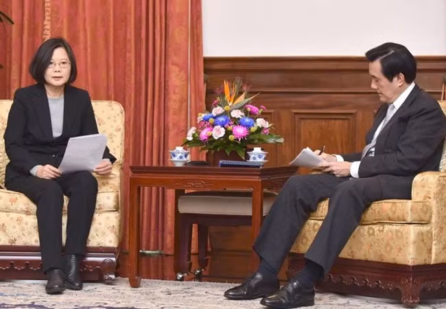 Tân Tổng thống Đài Loan Thái Anh Văn và người tiền nhiệm Mã Anh Cửu. Ảnh: tw.on.cc