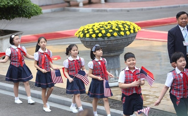 Mỹ tuyên bố dỡ bỏ hoàn toàn lệnh cấm vận vũ khí với Việt Nam ảnh 17