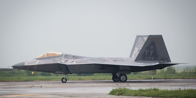 Mỹ thử nghiệm chương trình triển khai tốc hành F-22 đối phó Nga, Trung Quốc ảnh 3